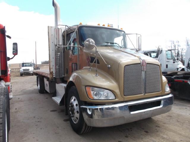 Image #1 (2009 KENWORTH T370 S/A DECK TRUCK)